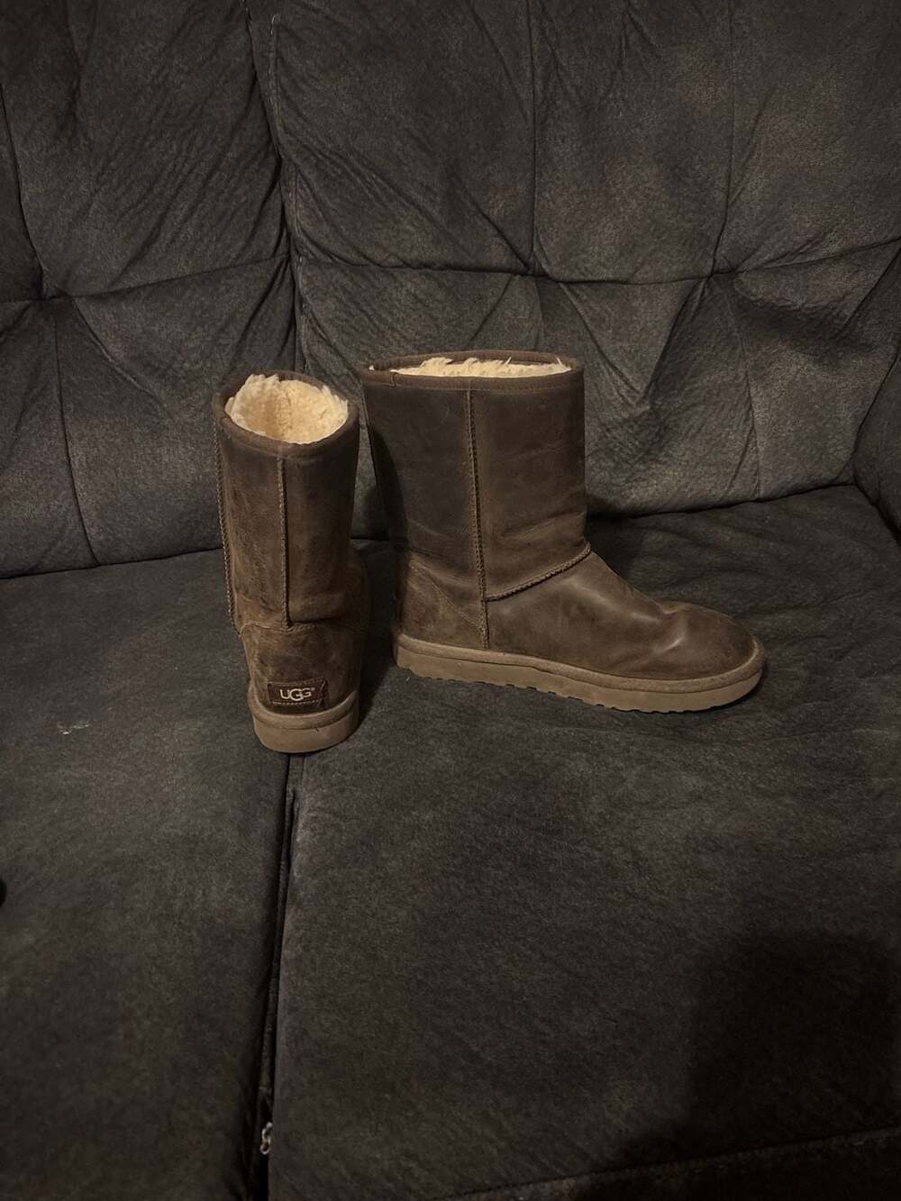 UGG Classic Short Leather Boots in Brownstone